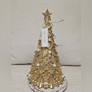Gold Holiday Christmas Tree with Pearls by cupcakes and cashmere